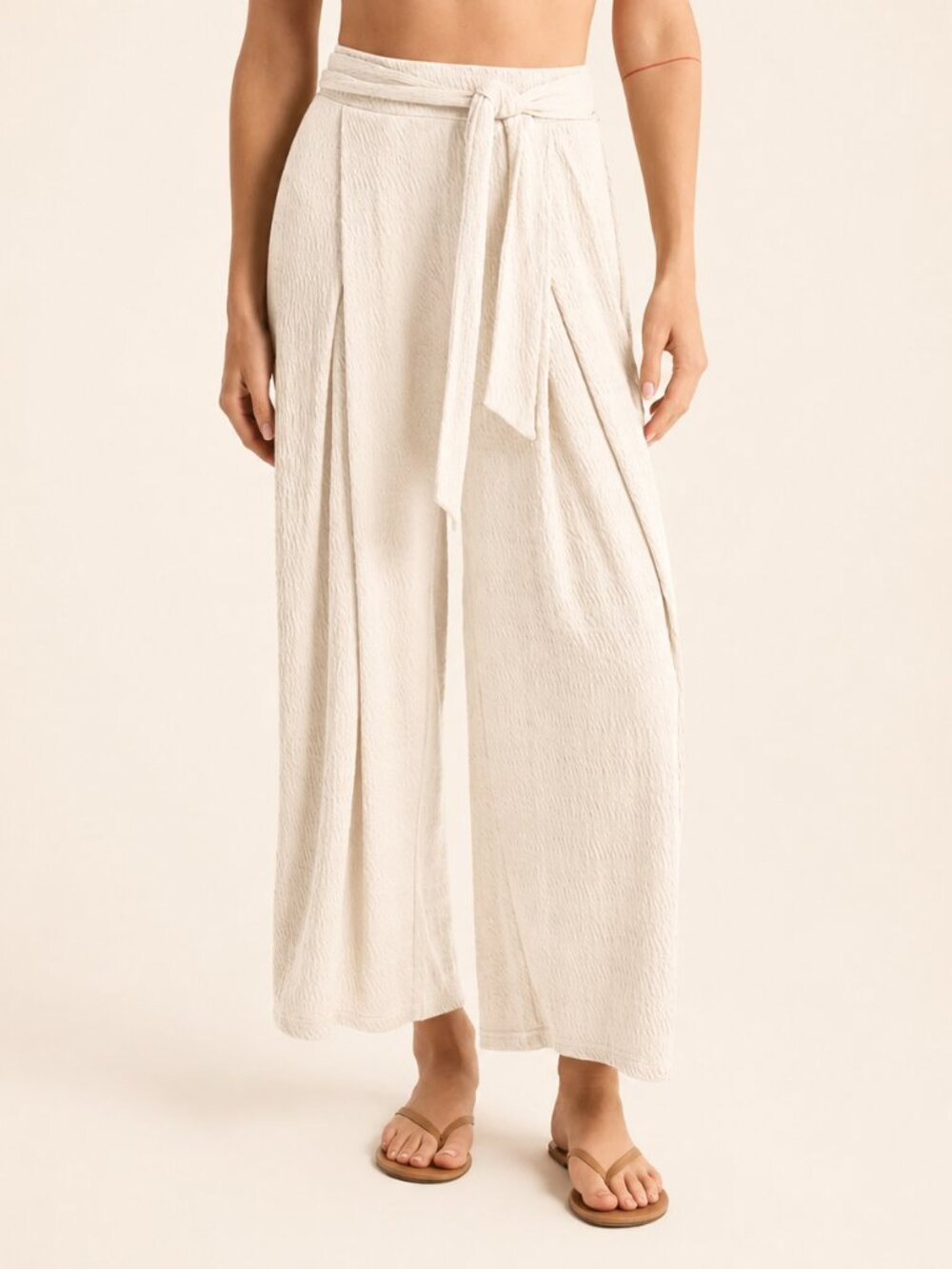 Z SUPPLY Isla Pucker Pant | Textured Wide Leg Cream Pull-on Tie Waist Ankle | XS
